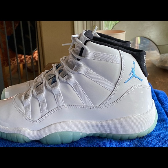 columbia blue nike shoes